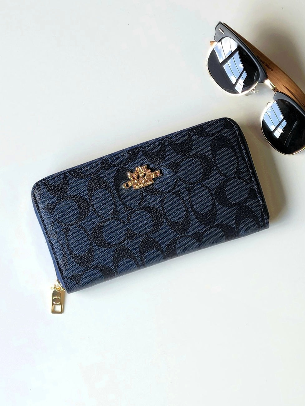 Cartera Coach