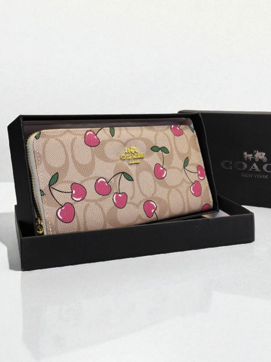 Cartera Coach