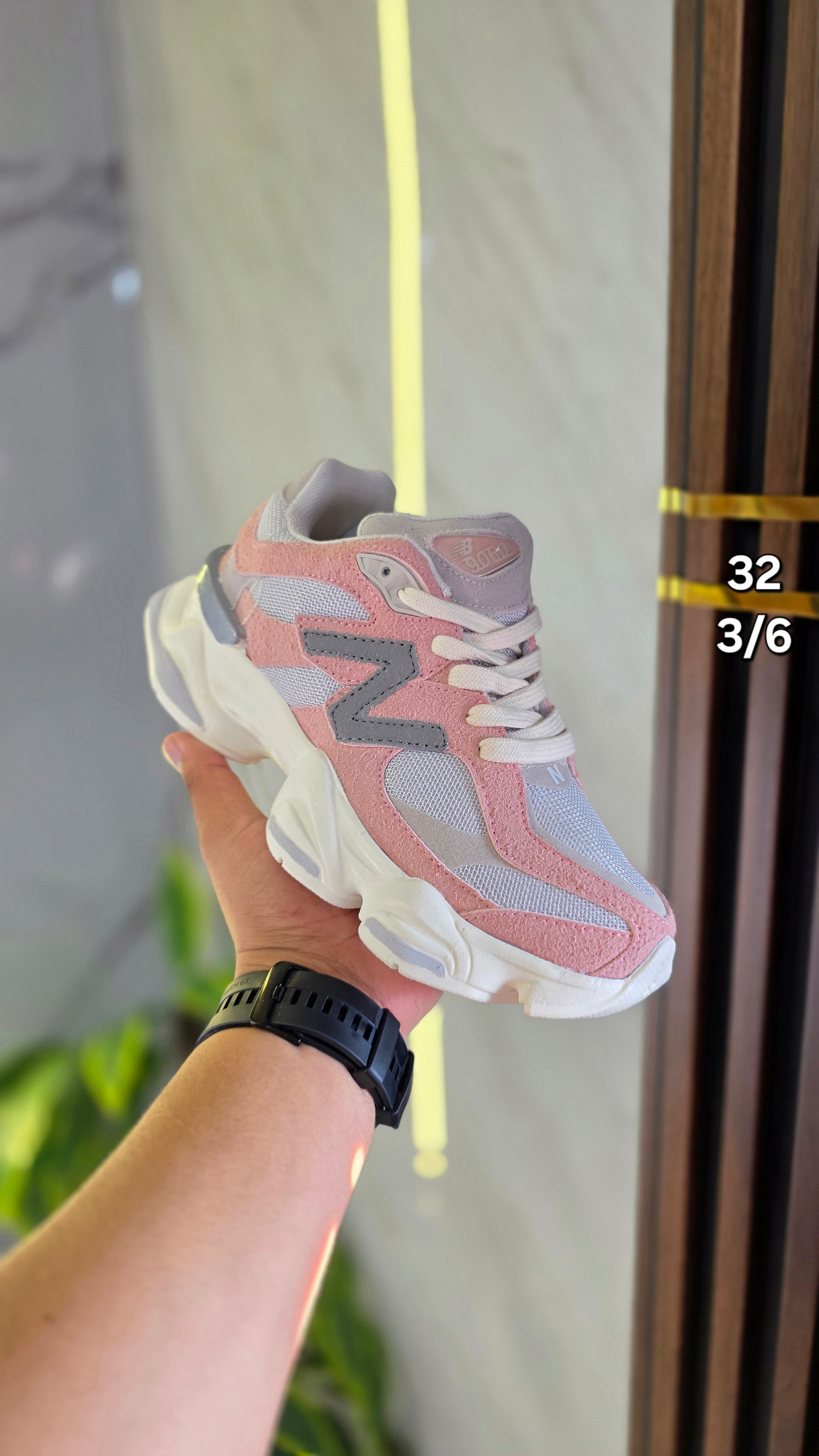 New Balance 9060