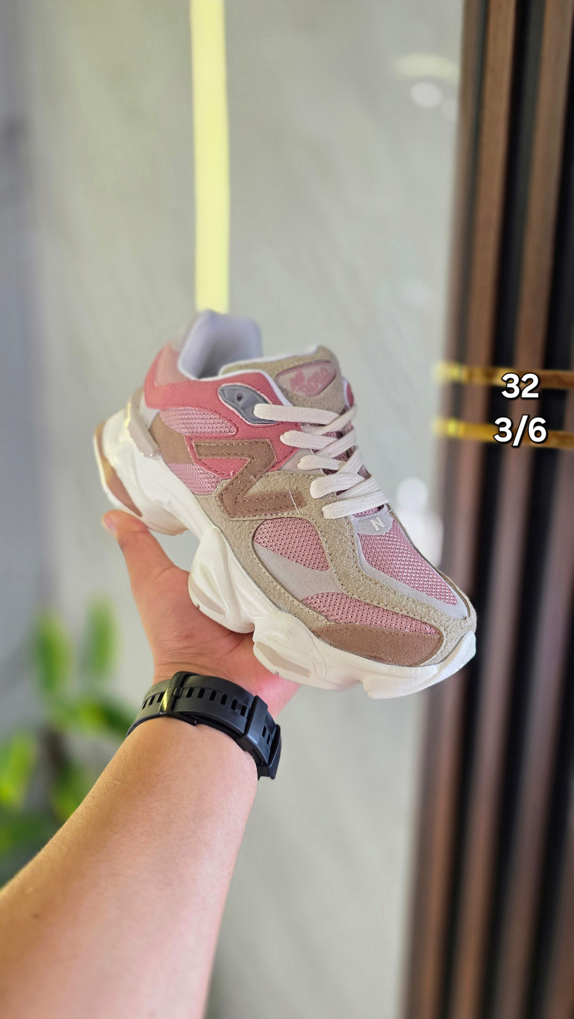New Balance 9060