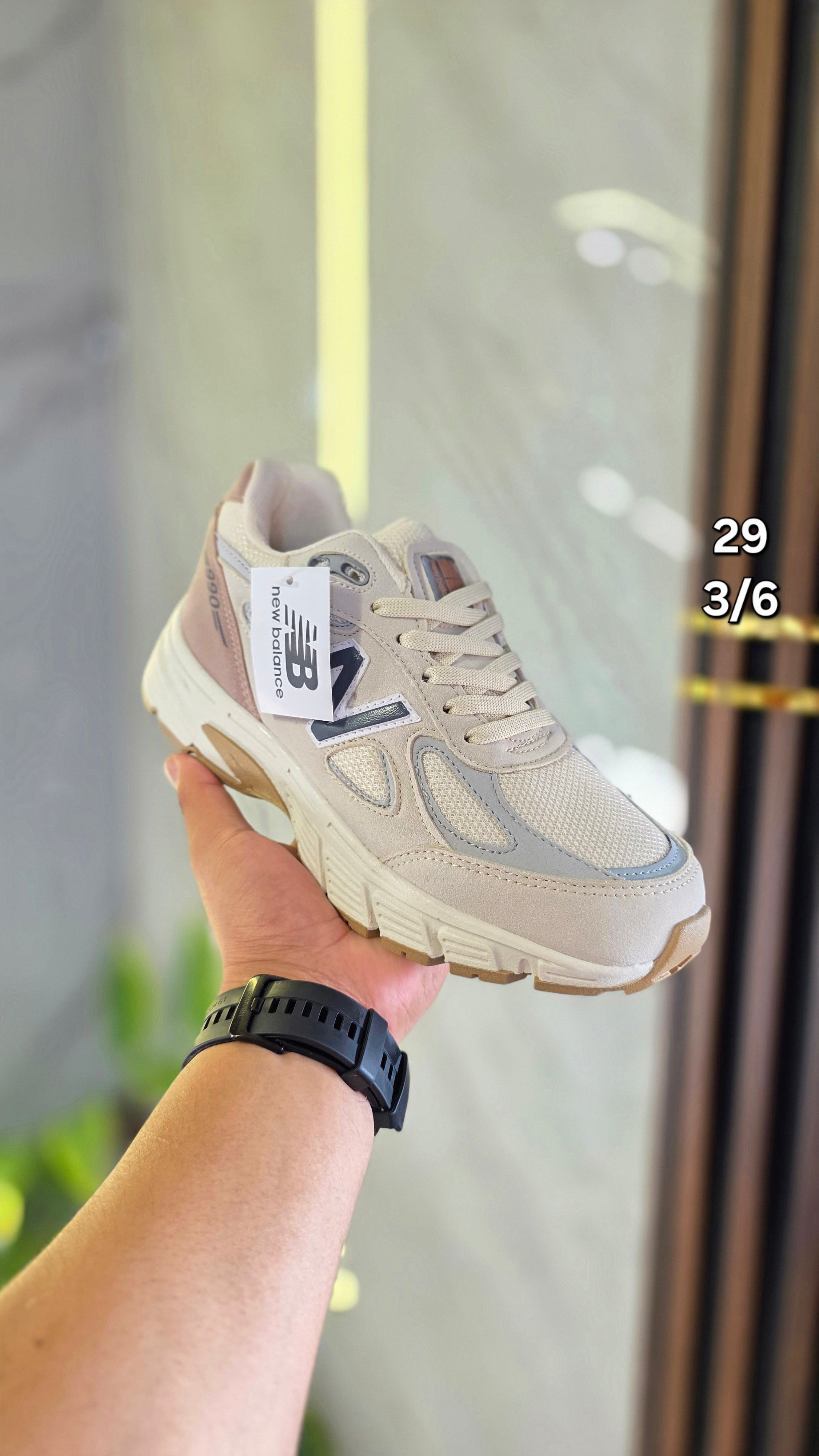 New Balance 990