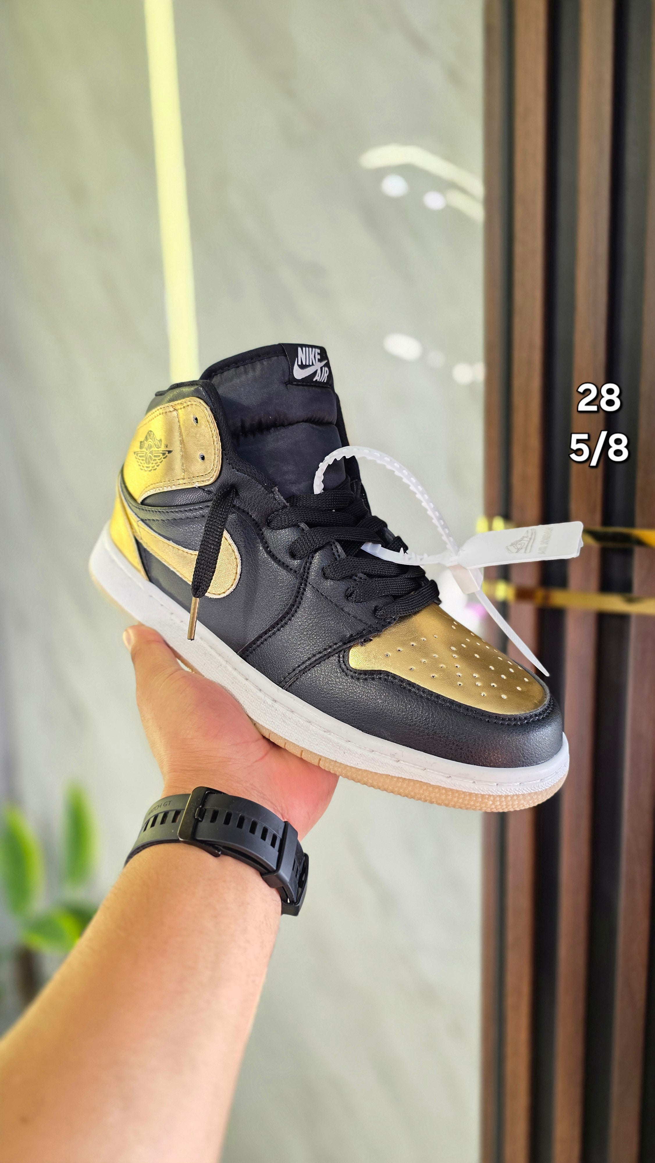 Nike Retro 1