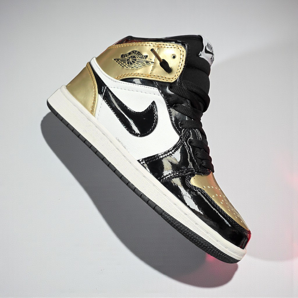 Jordan 1 Mid