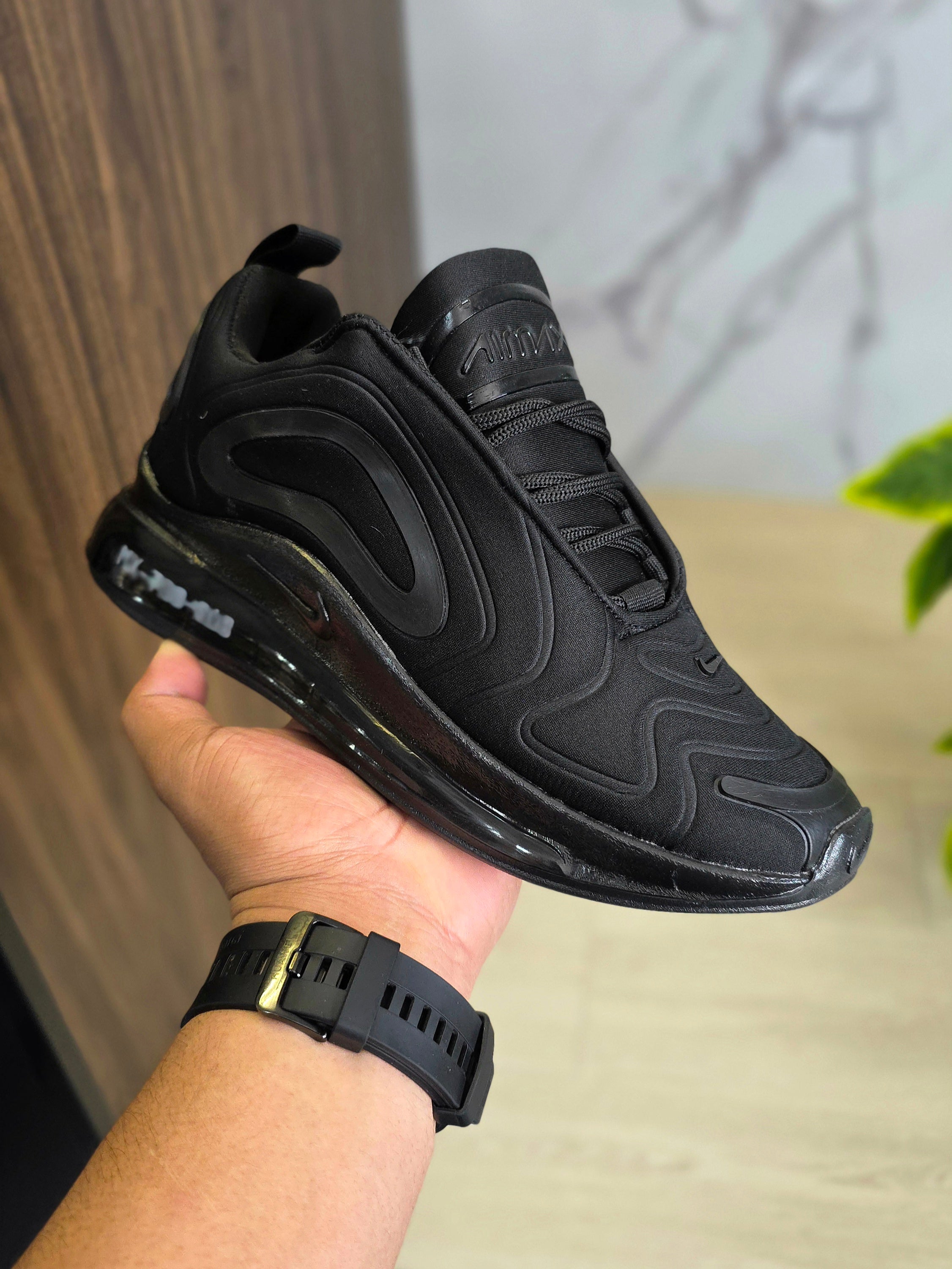 Nike Air Max 720