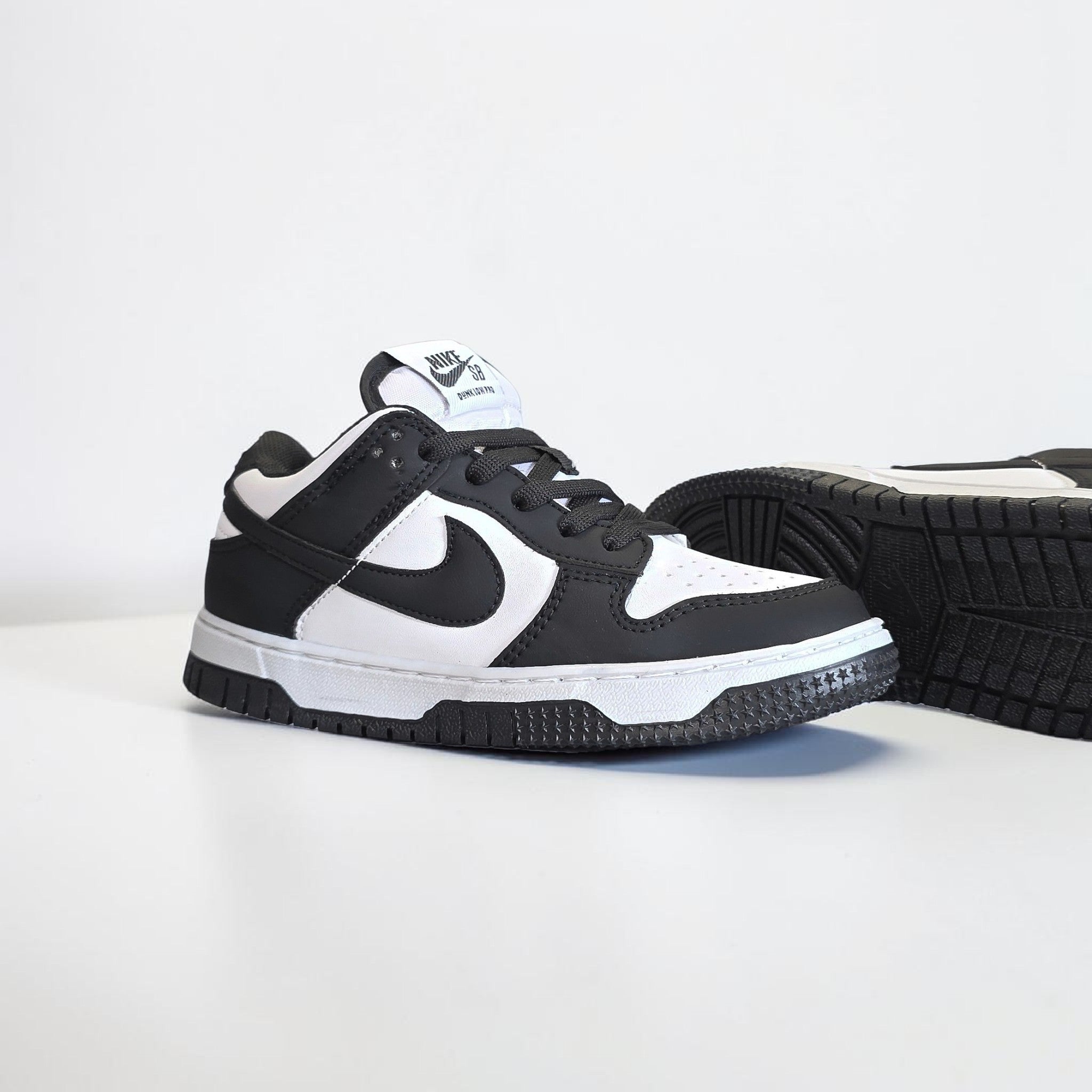 Nike Dunk Low [18/21]