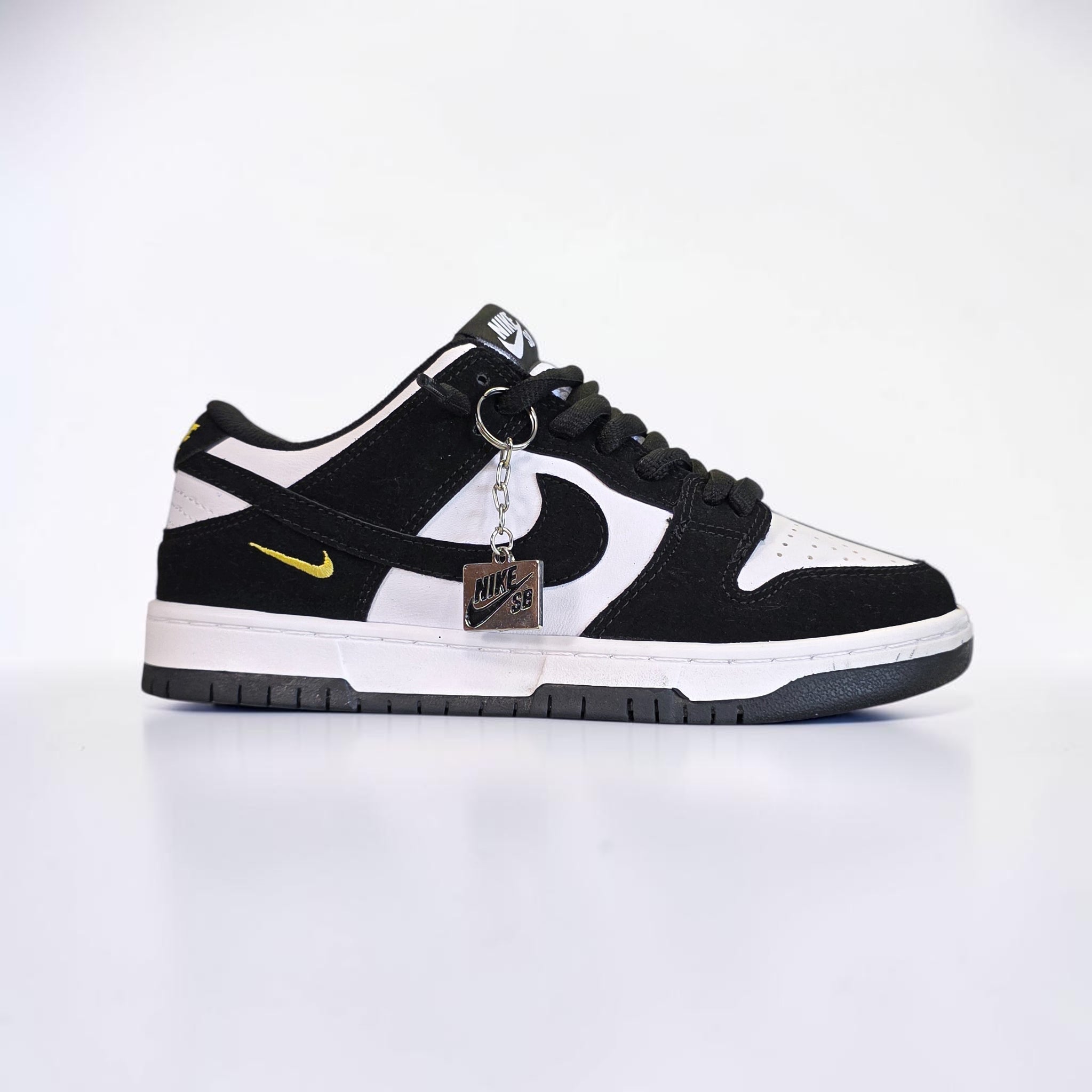 Nike SB Dunk Low