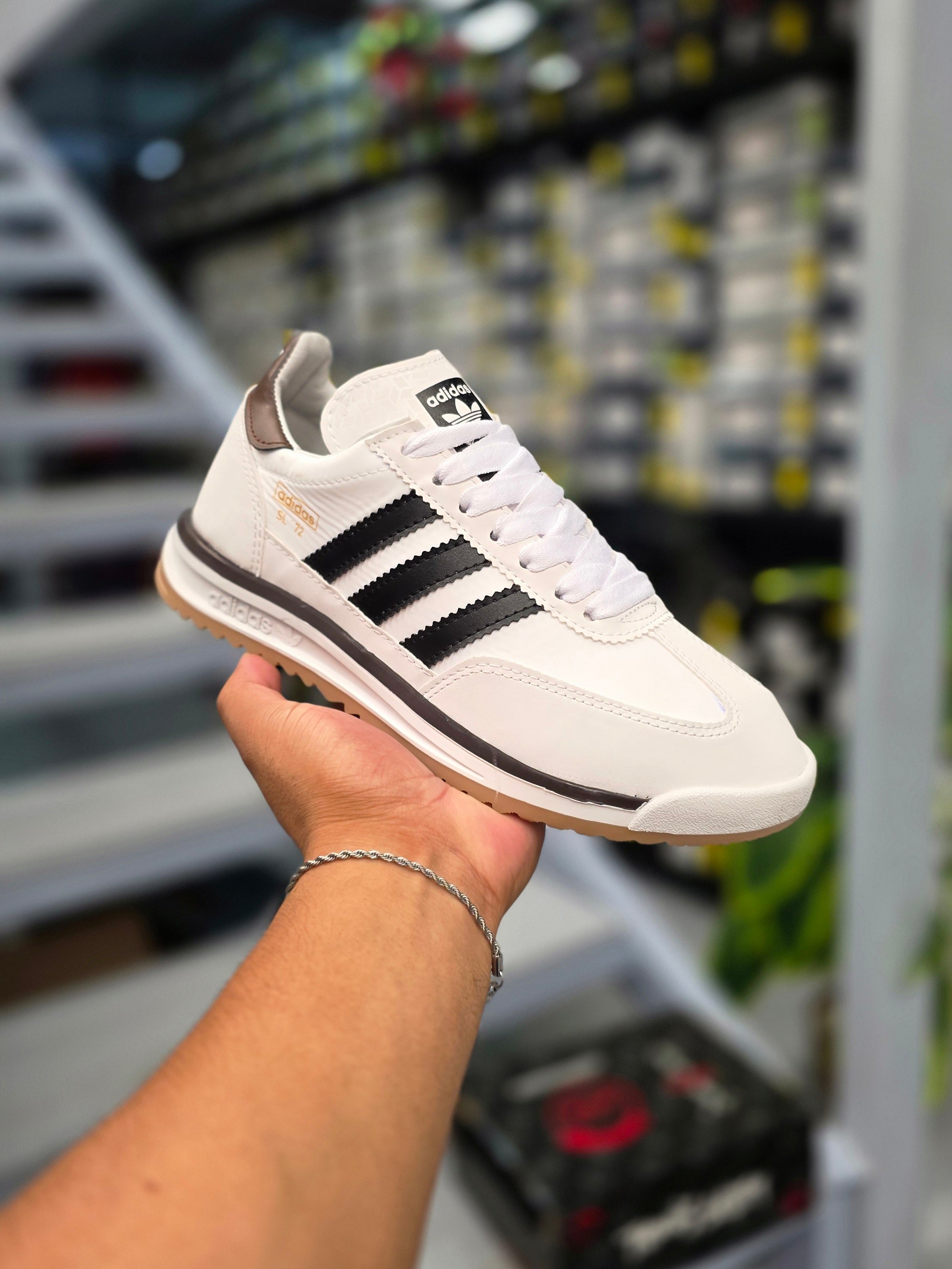 Adidas SL72