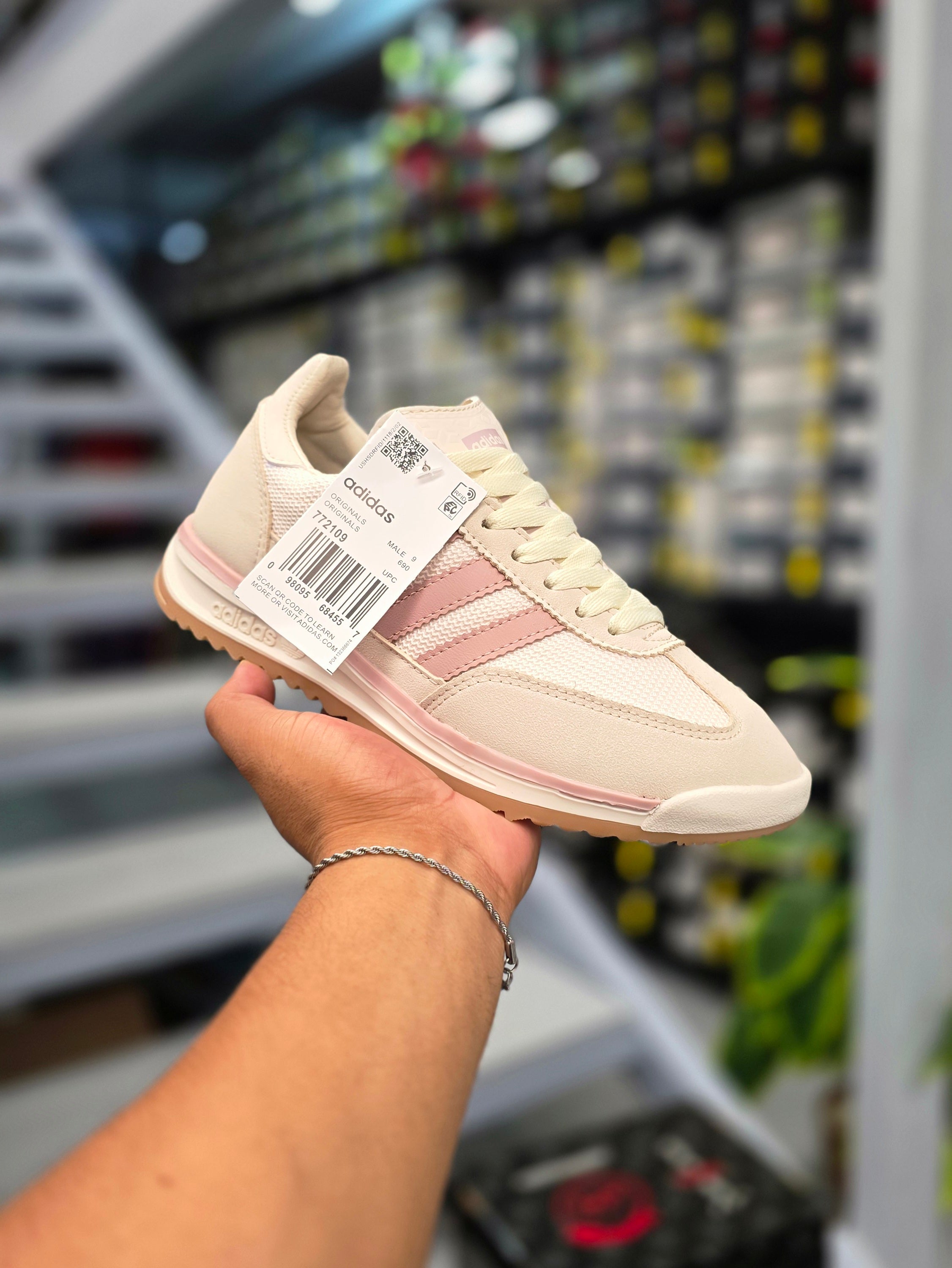 Adidas SL72
