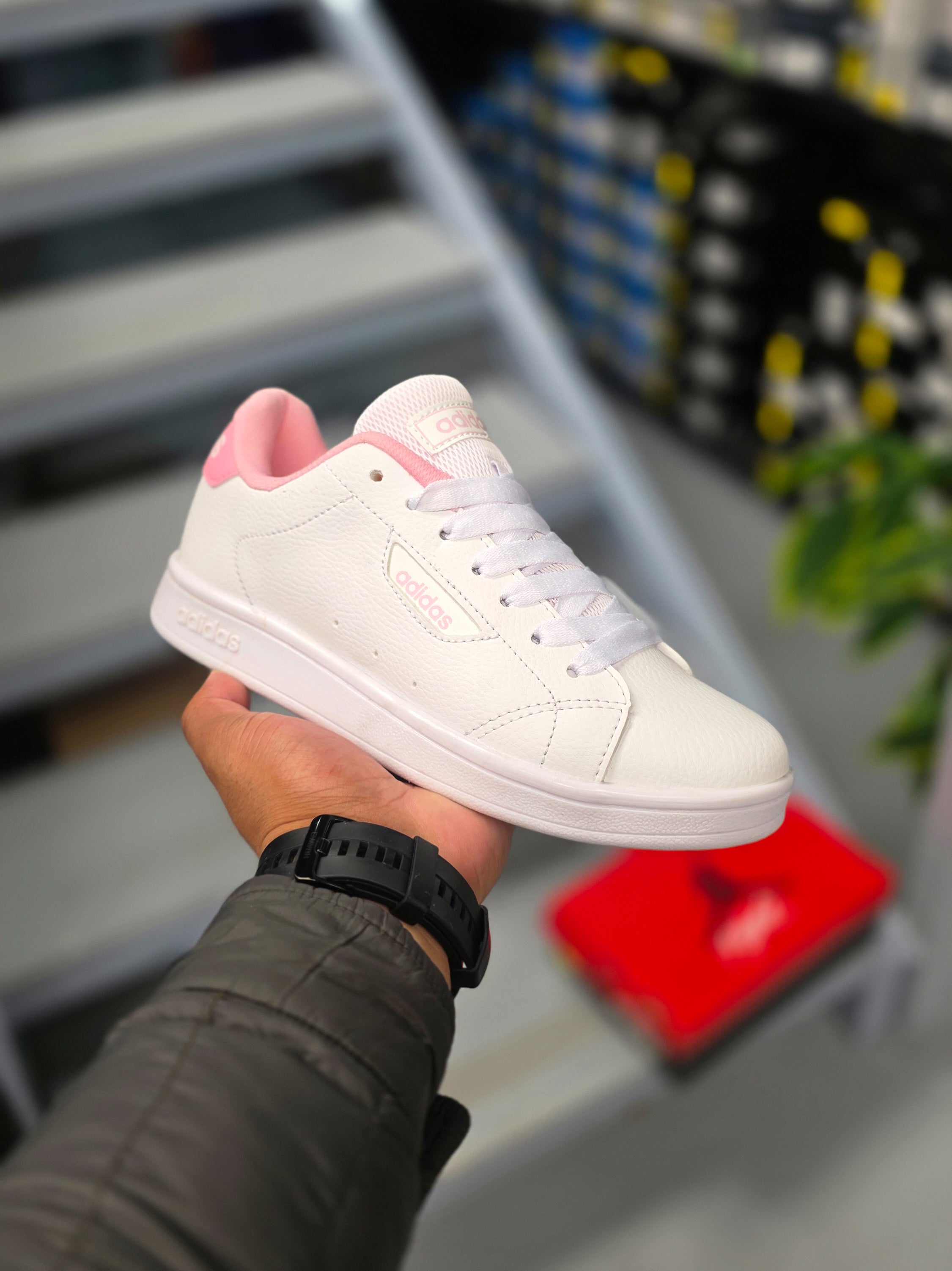 Adidas Urban Court