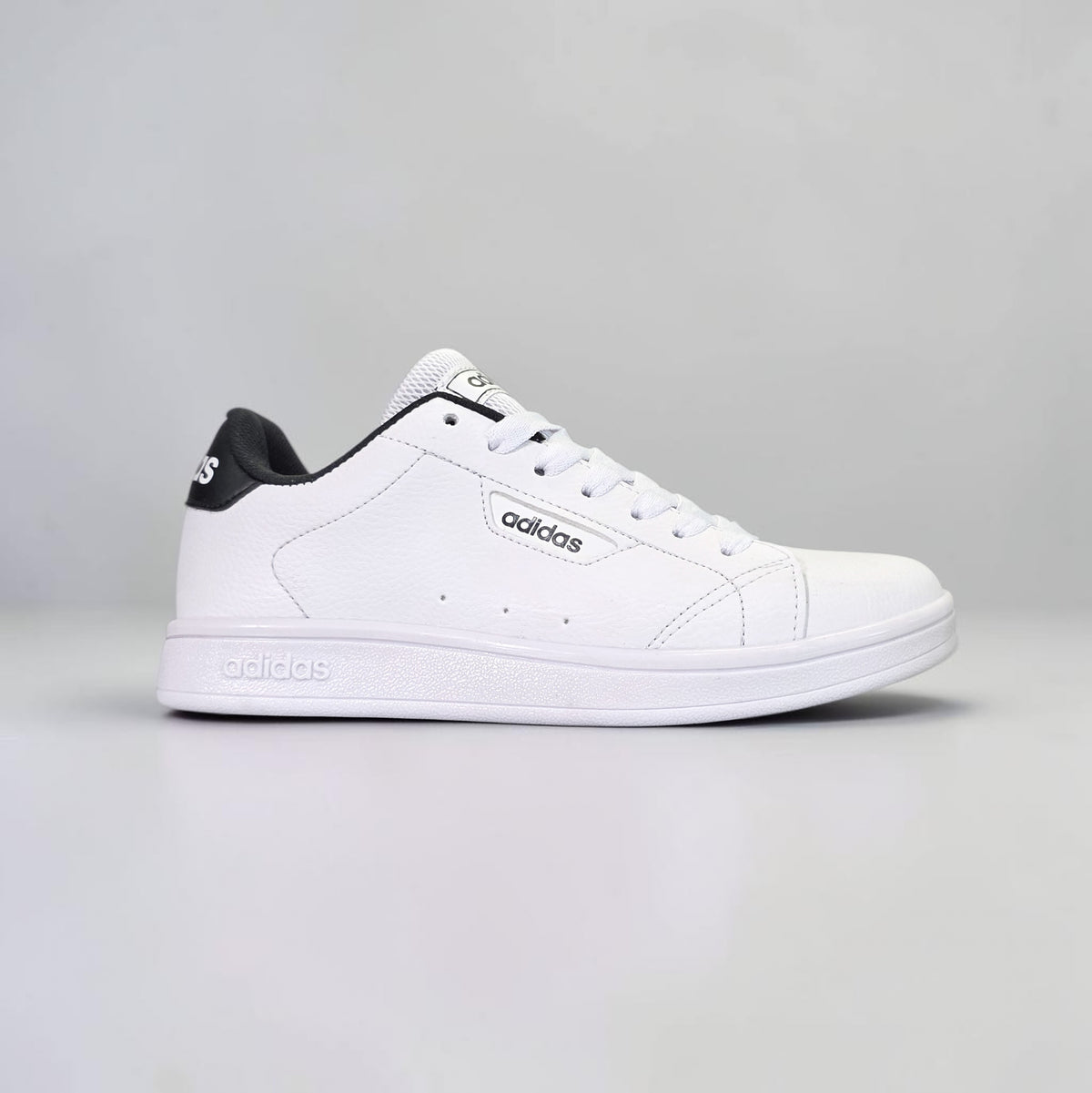 Adidas Urban Court