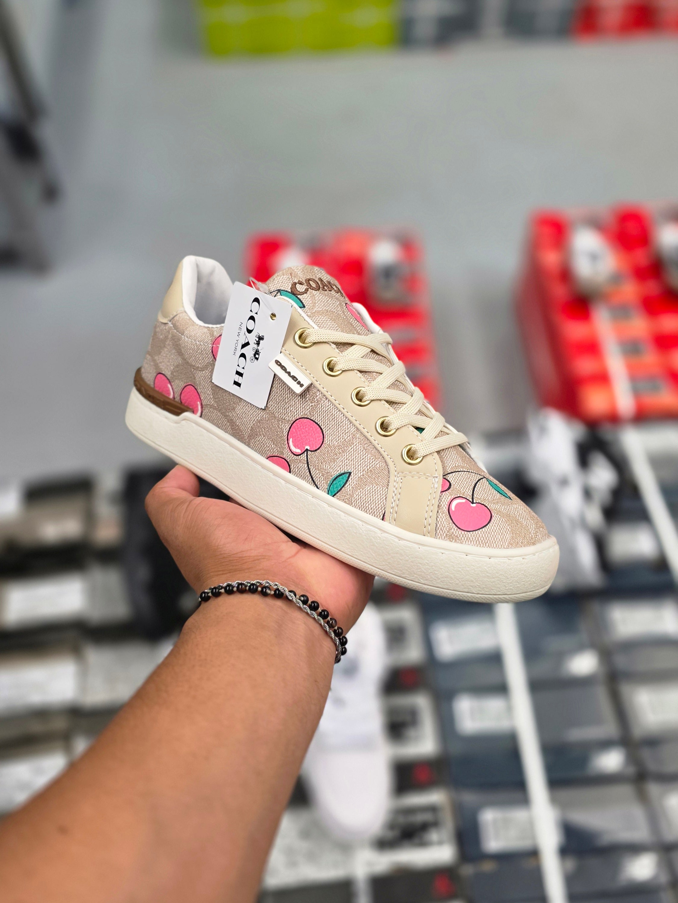 Coach Clip Low Top