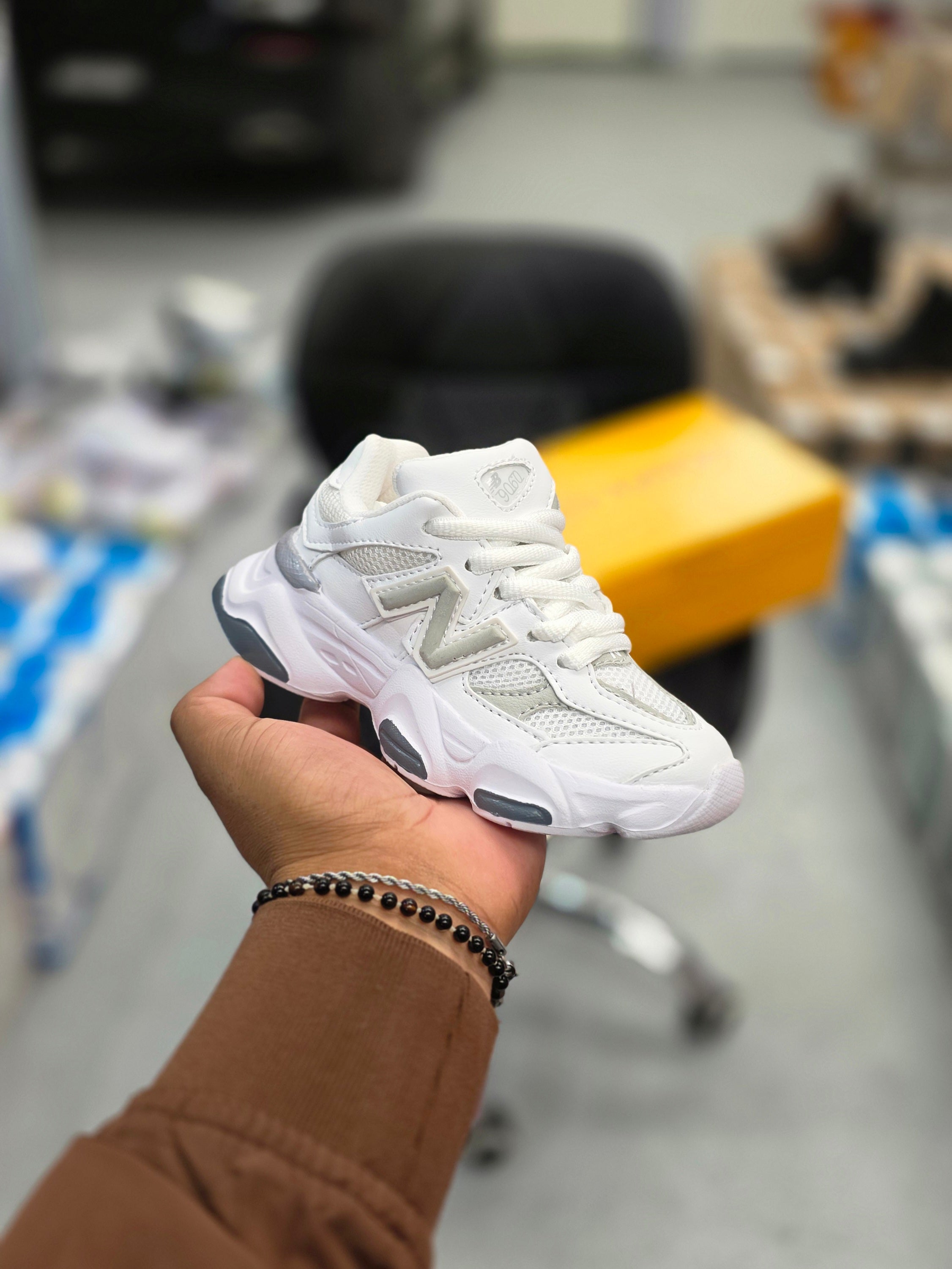 New Balance 9060 [15/17]