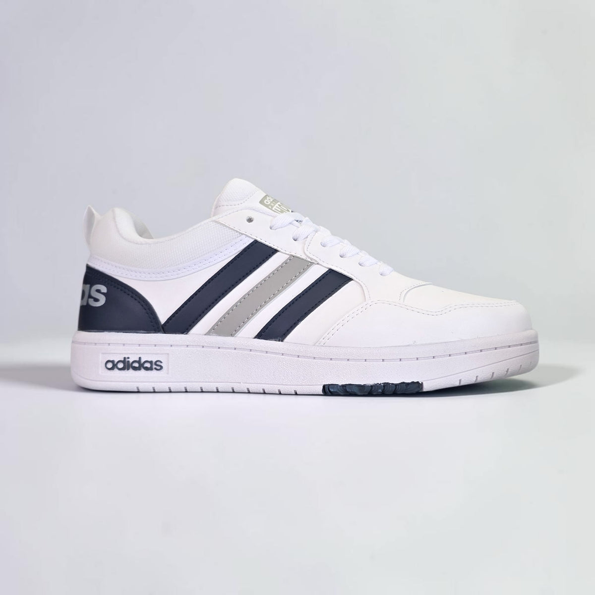 Adidas Hoops 2.0