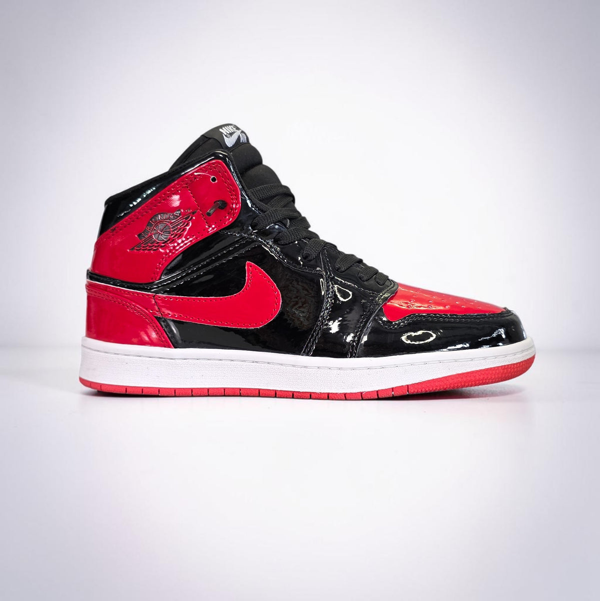 Jordan 1 Mid