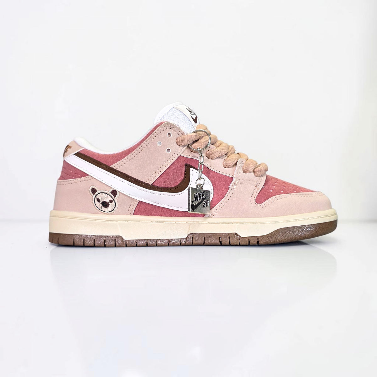 Nike SB Dunk Low
