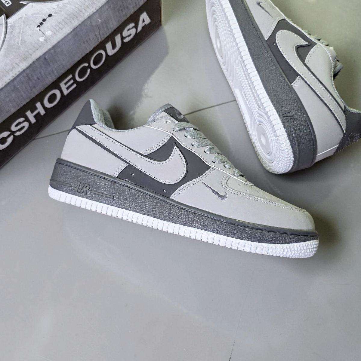 Nike Air Force 1