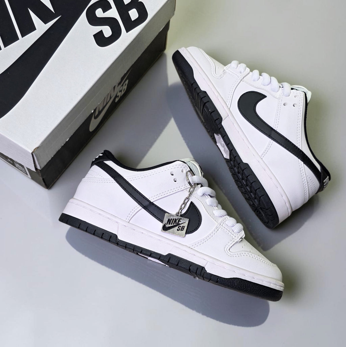 Nike SB Dunk Low