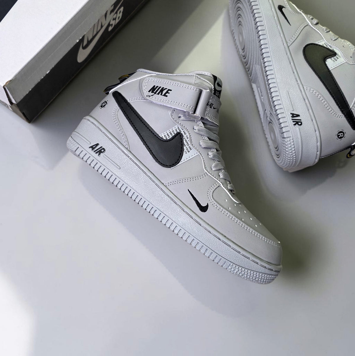 Nike Air Force 1 Mid