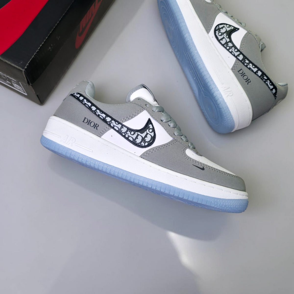 Nike Air Force 1