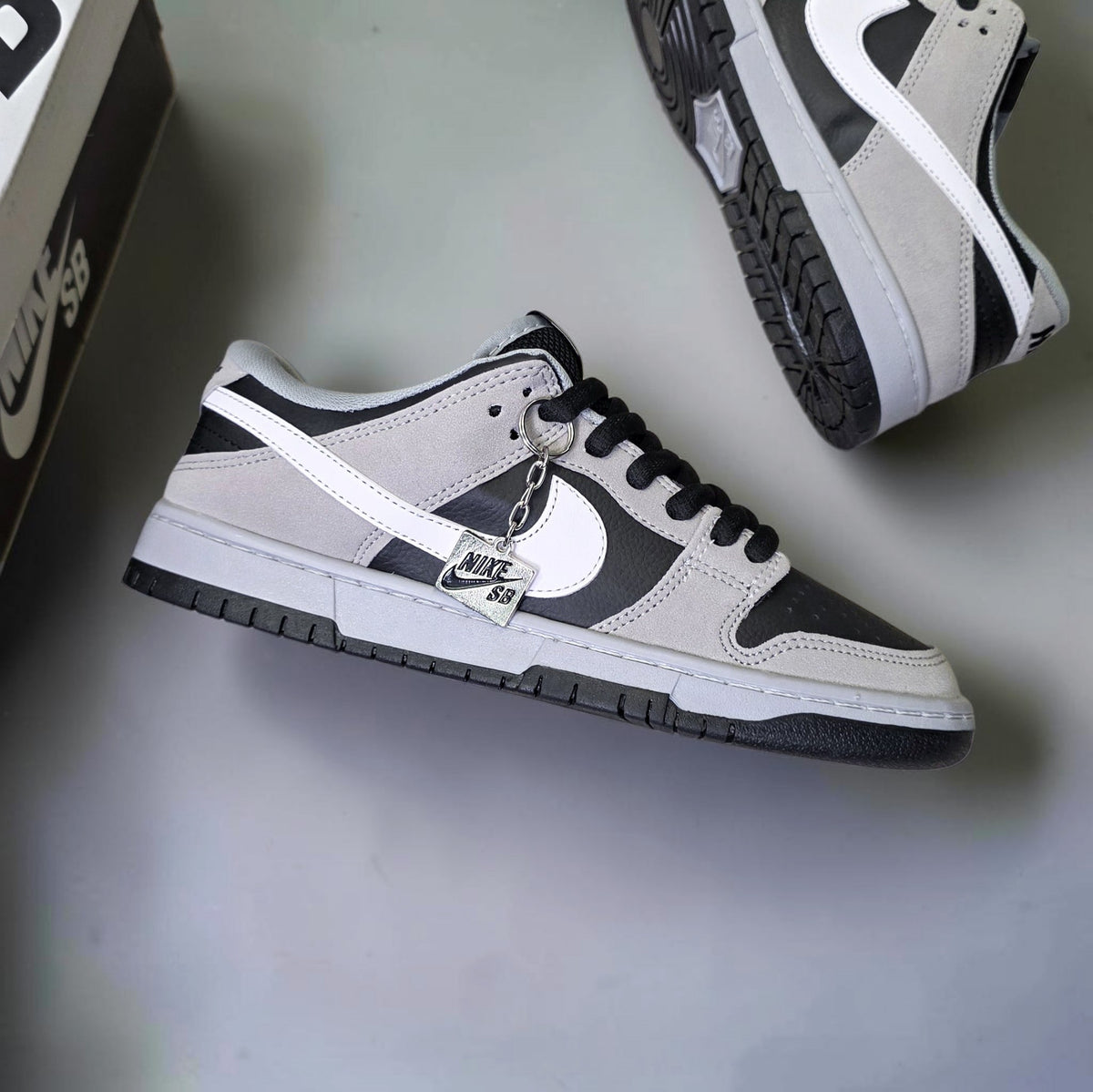 Nike SB Dunk Low