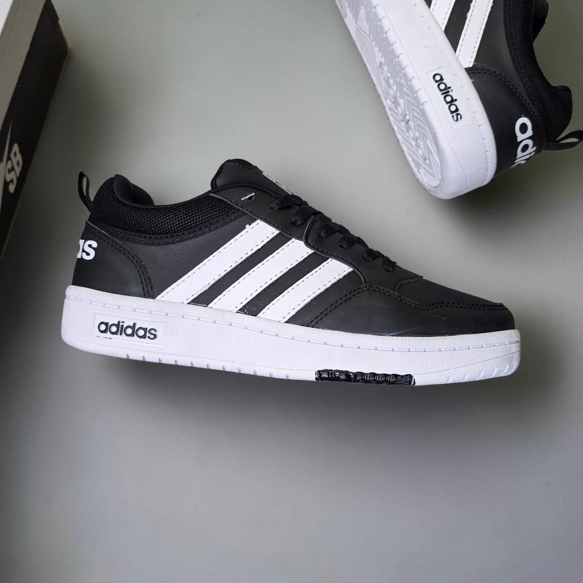 Adidas Hoops 2.0