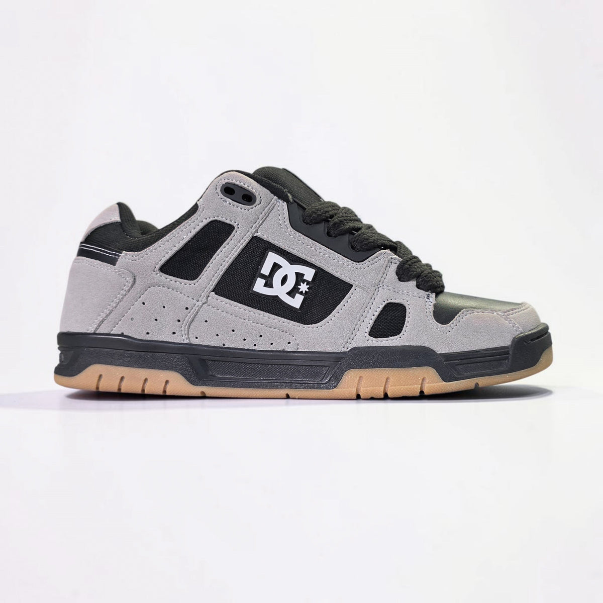 DC Shoes Stage