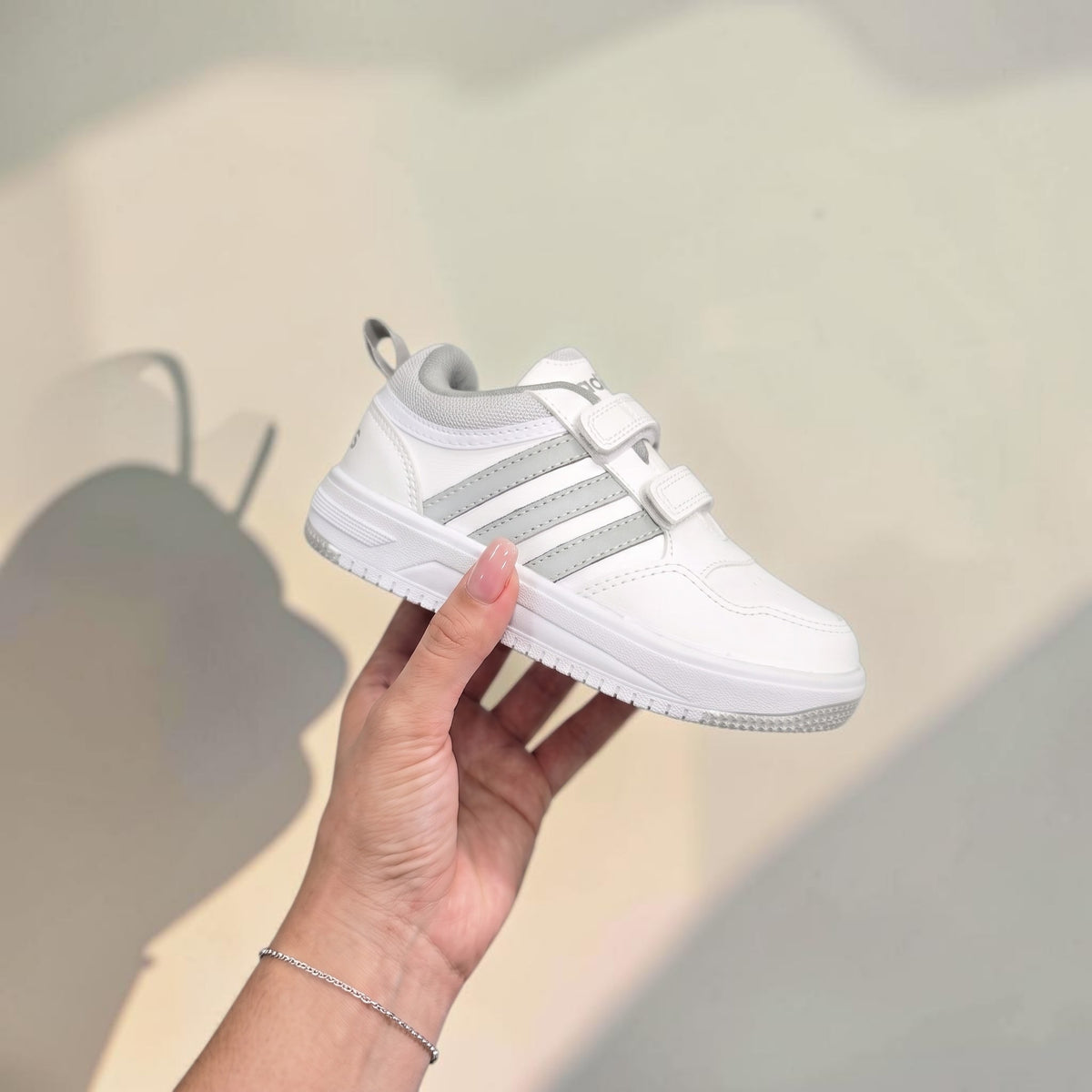 Adidas Hoops Kids [15/17]