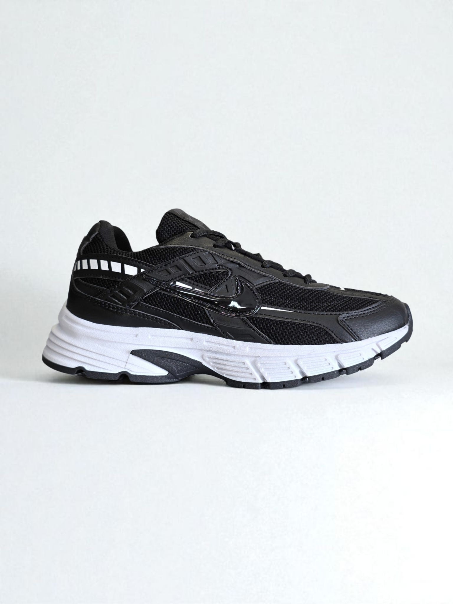 Nike Initiator