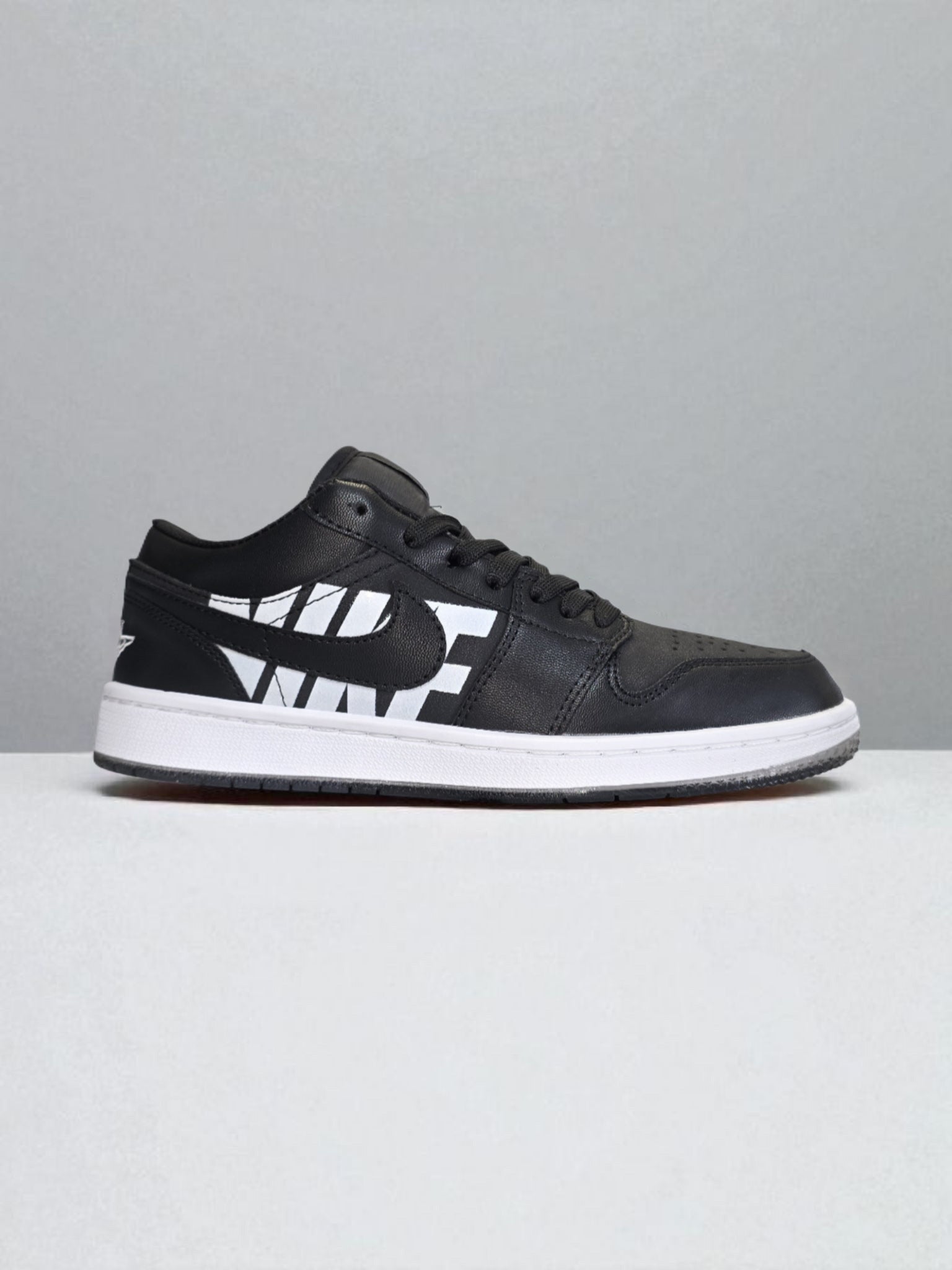 Nike Retro 1 Low