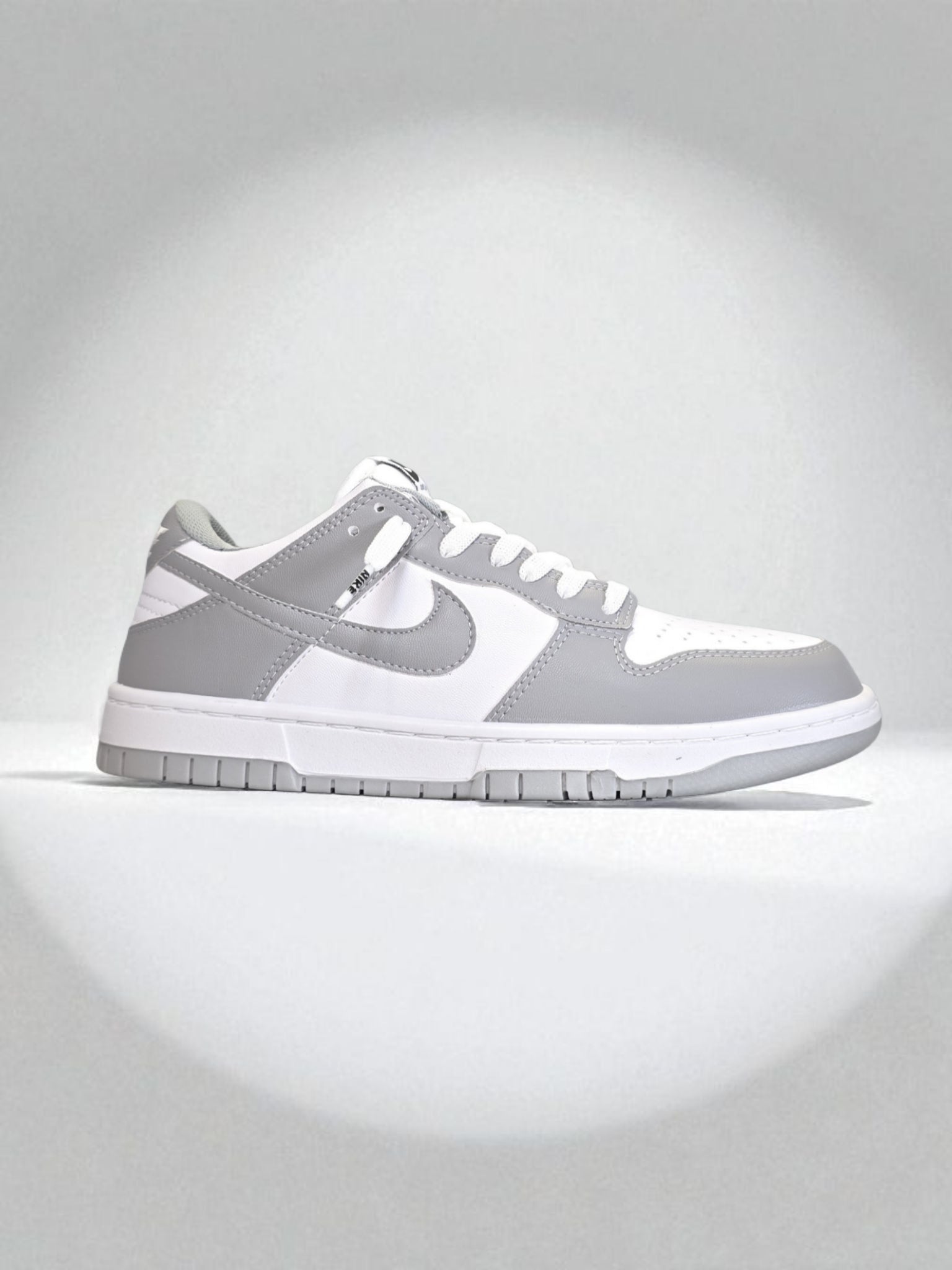 Nike SB Dunk Low