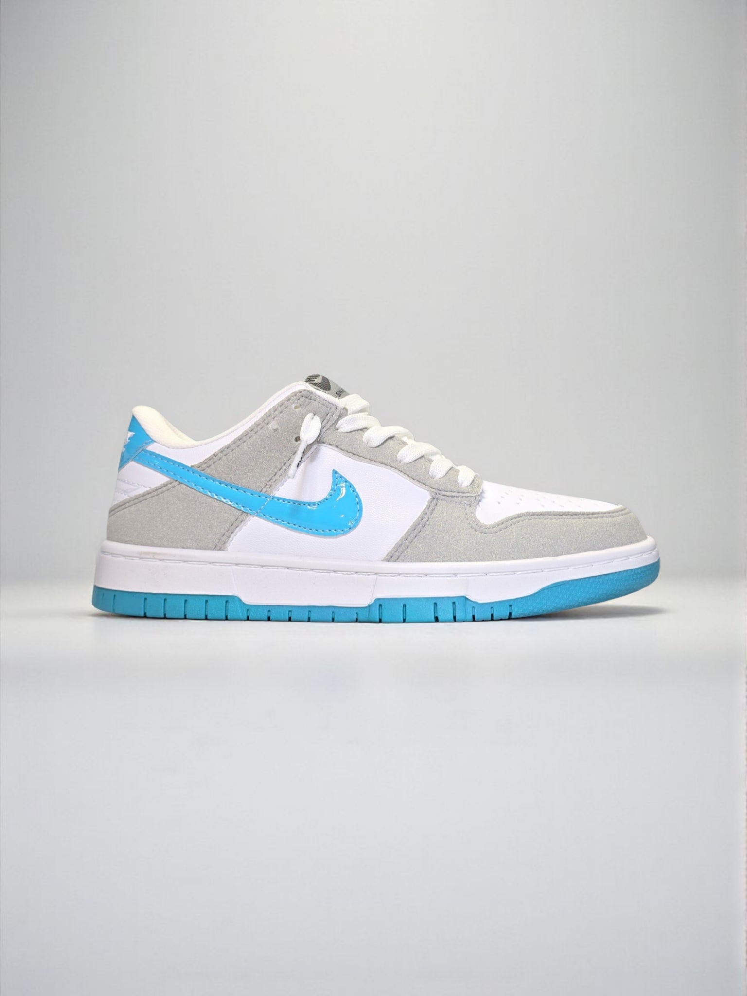 Nike SB Dunk Low