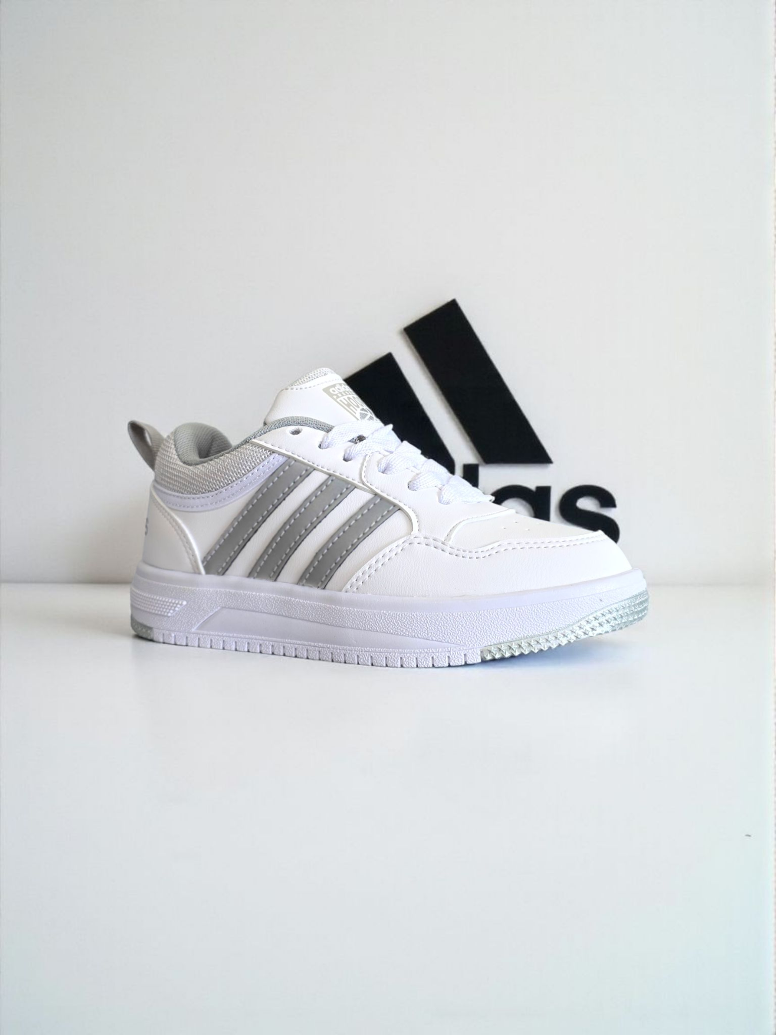 Adidas Hoops Kids 15/17