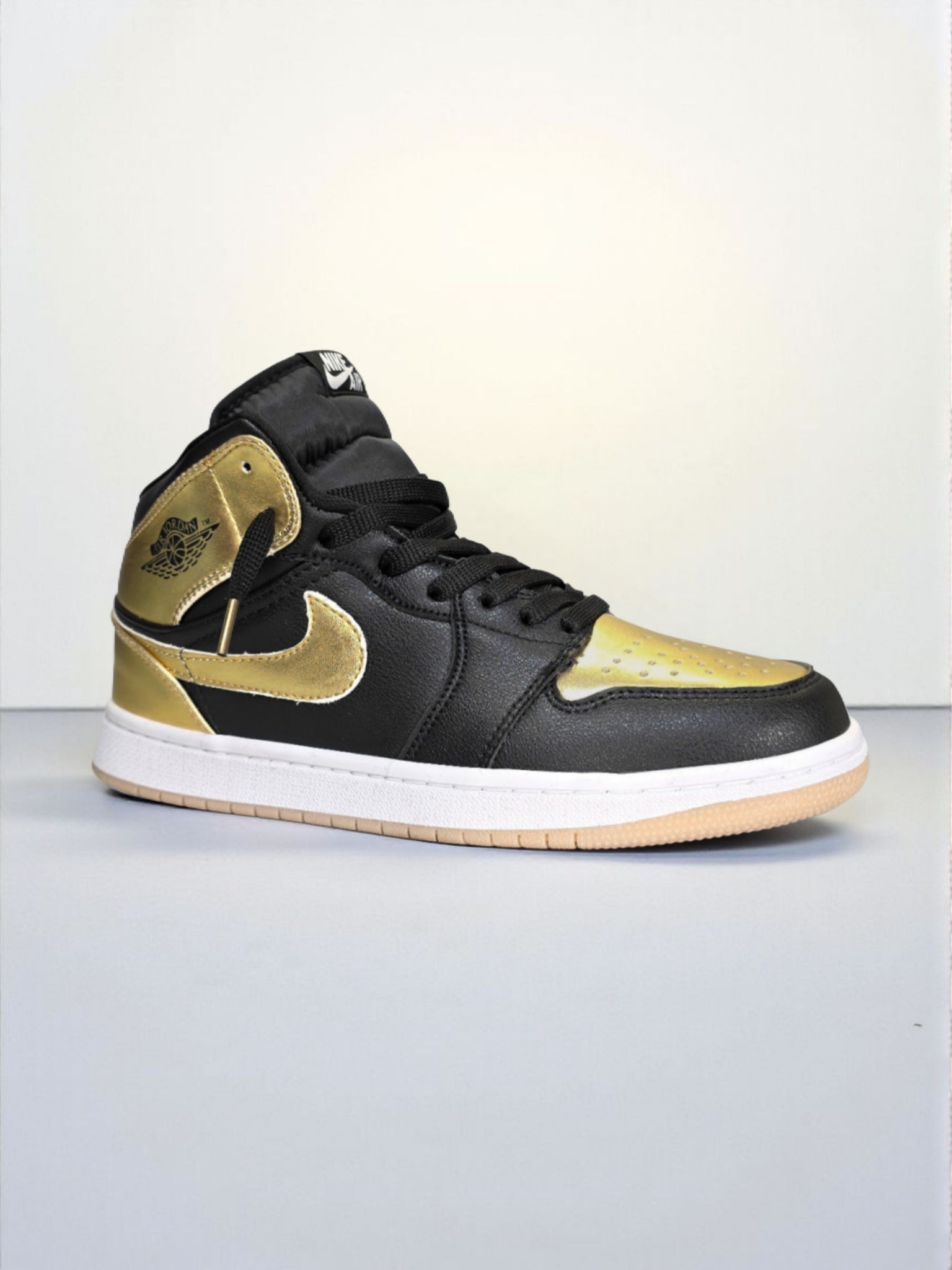 Jordan 1 Mid