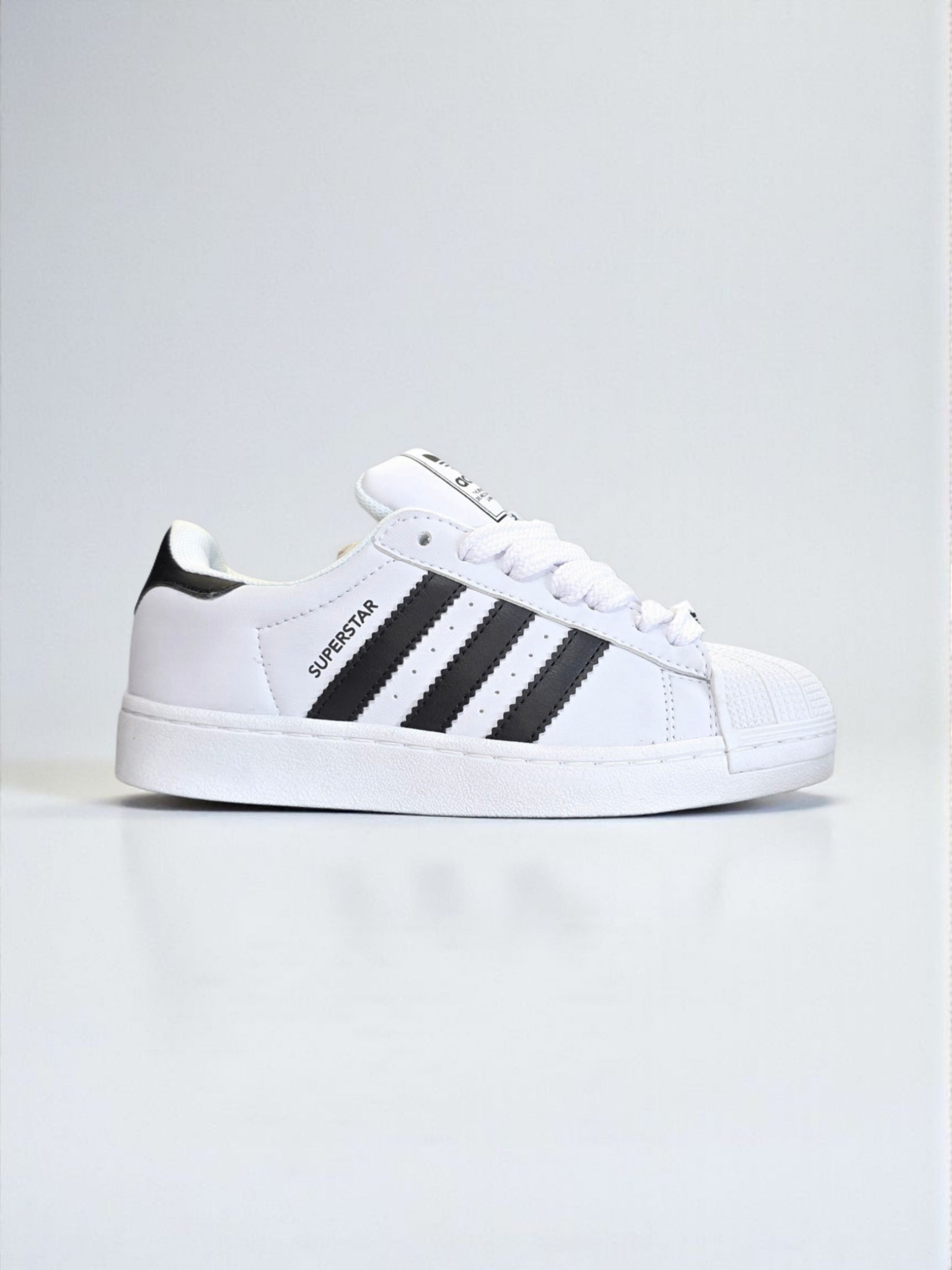 Adidas Superstar