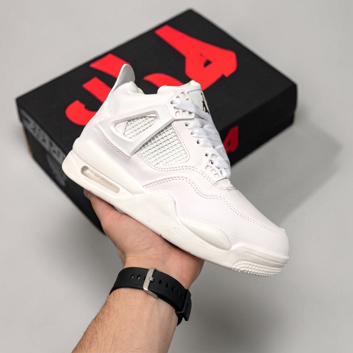 Jordan 4 Retro