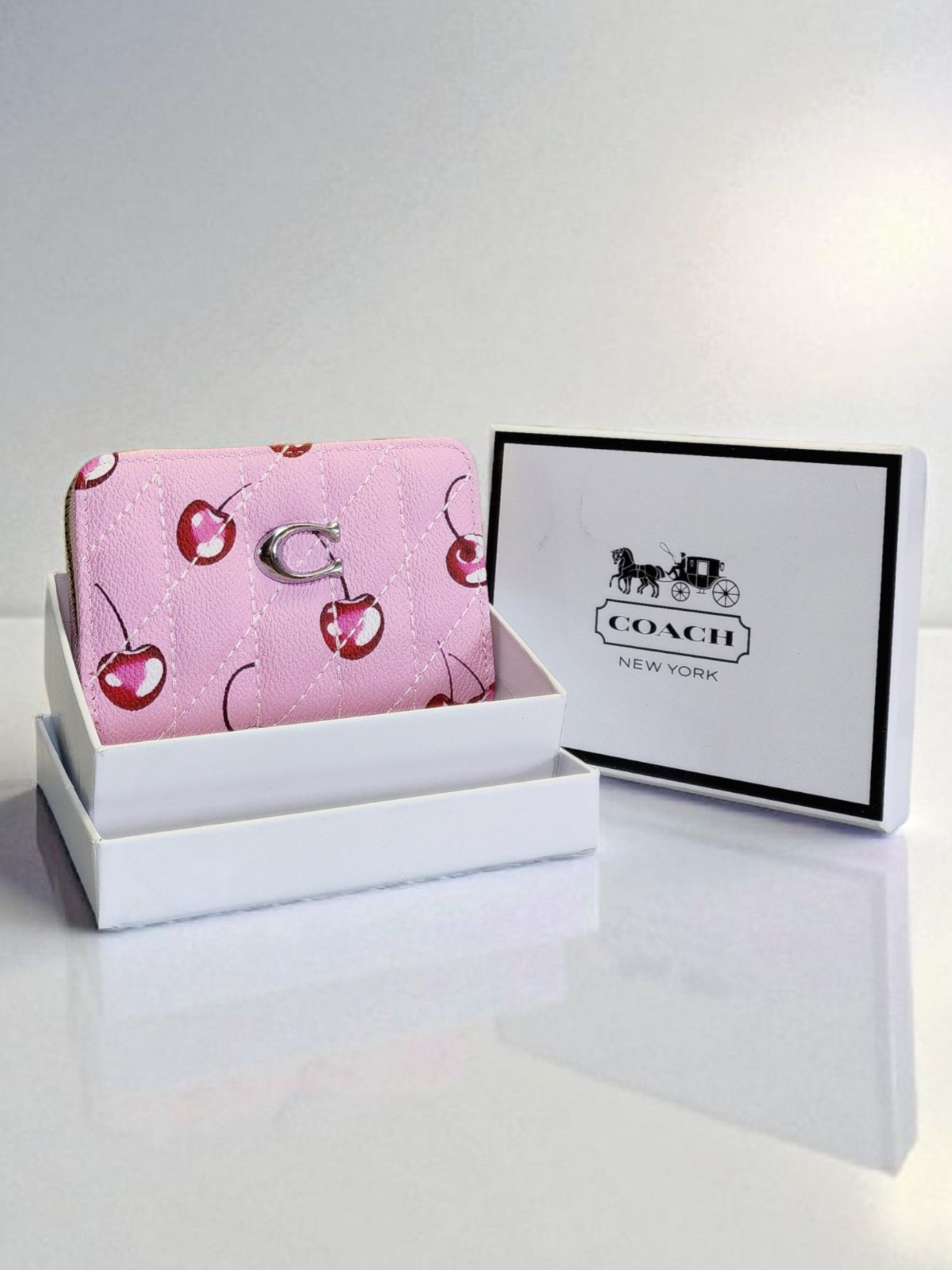 Cartera Coach