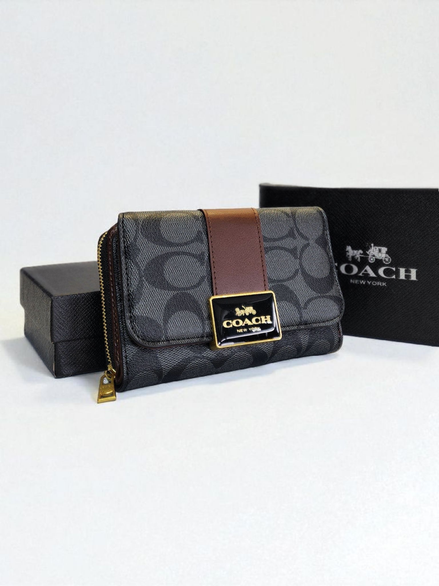 Cartera Coach