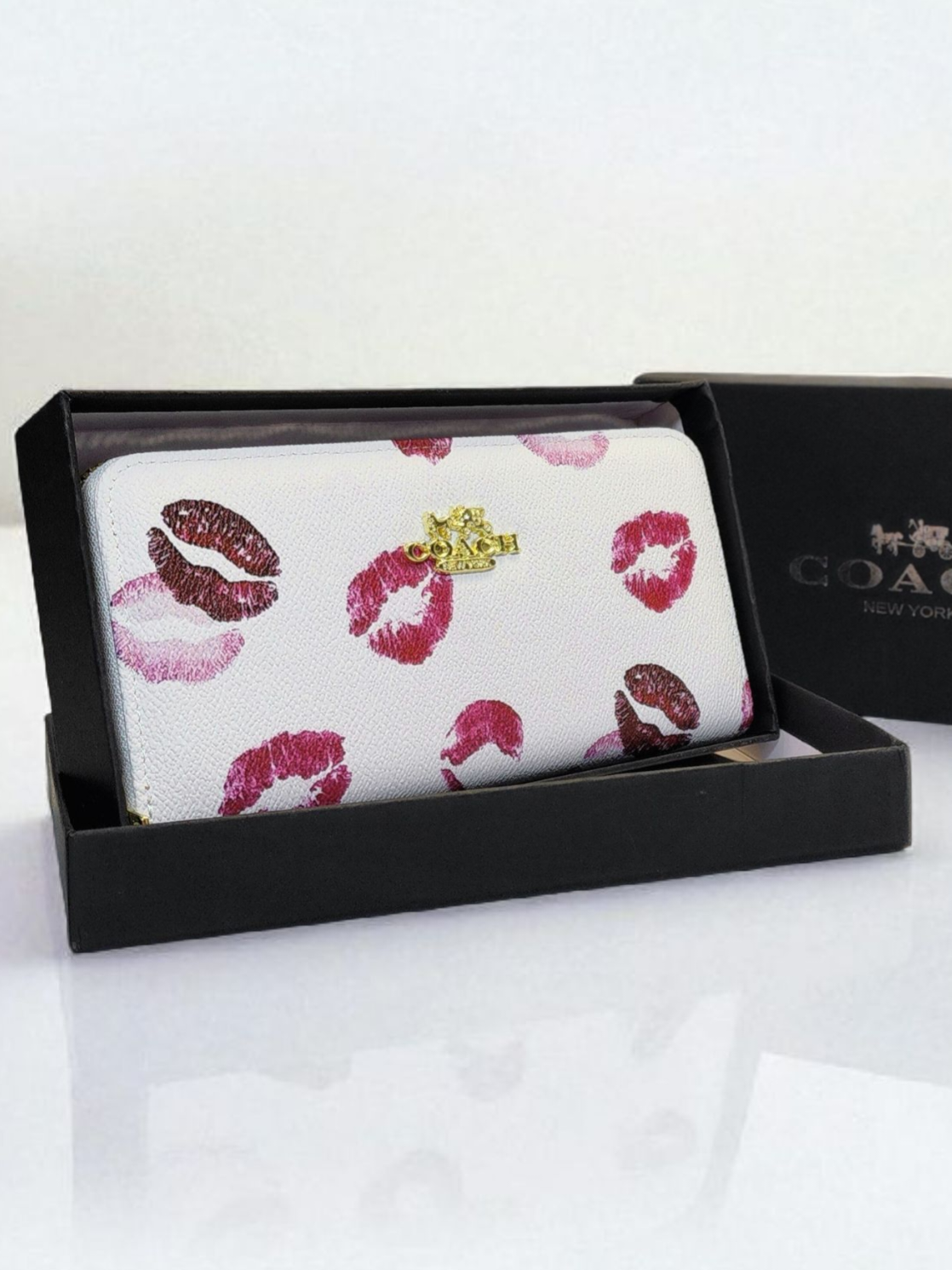 Cartera Coach